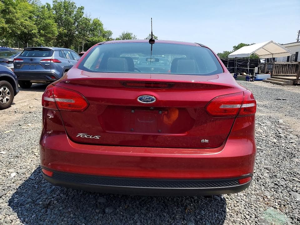 2017 FORD FOCUS SE 6