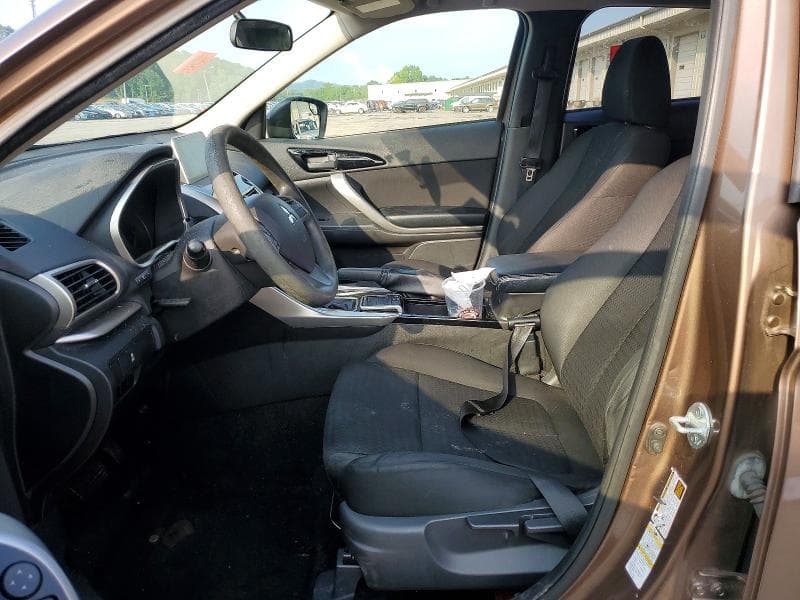 2018 MITSUBISHI ECLIPSE CROSS LE 7