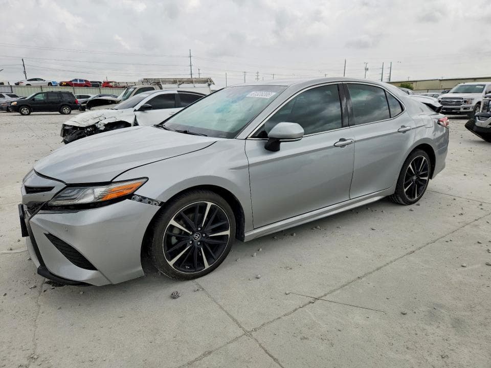 2018 TOYOTA CAMRY XSE - 1
