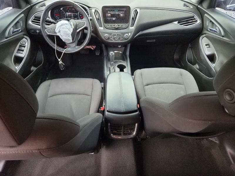 2017 CHEVROLET MALIBU LT 8