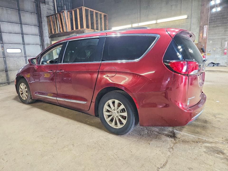 2019 CHRYSLER PACIFICA TOURING L 2