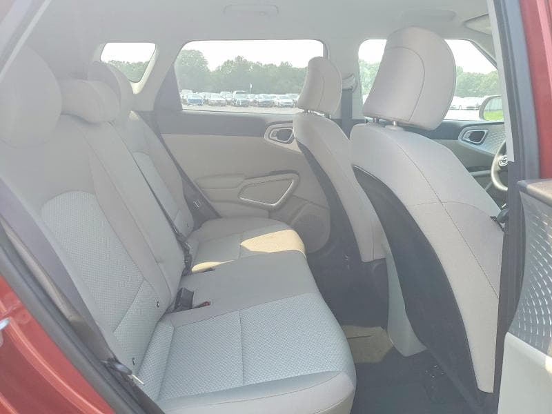 2020 KIA SOUL LX 10