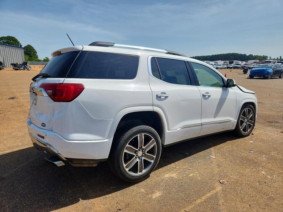 2019 GMC ACADIA DENALI 3