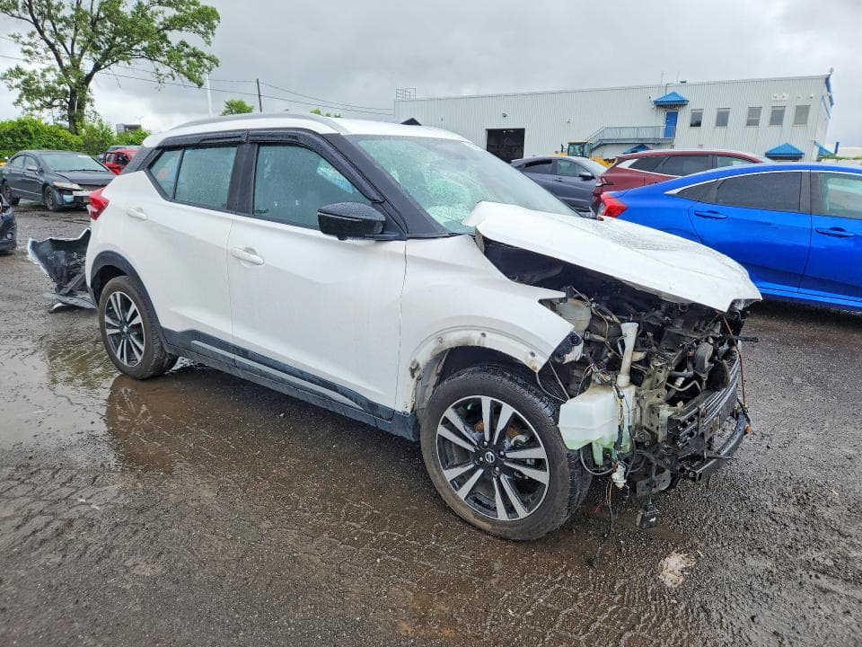 2019 NISSAN KICKS S 4