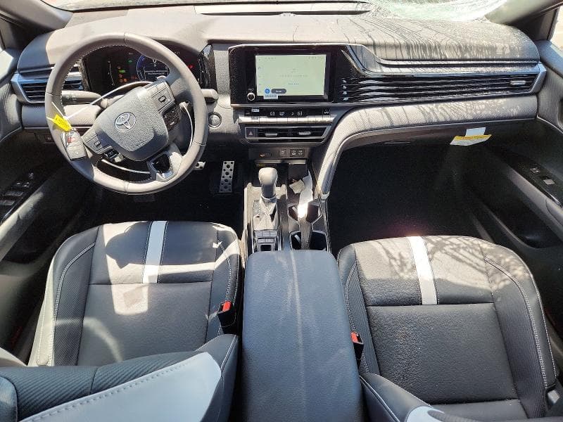 2026 TOYOTA CAMRY SE 8