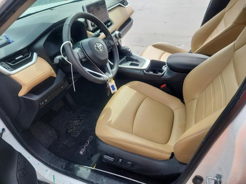 2024 TOYOTA RAV4 XLE PREMIUM 7