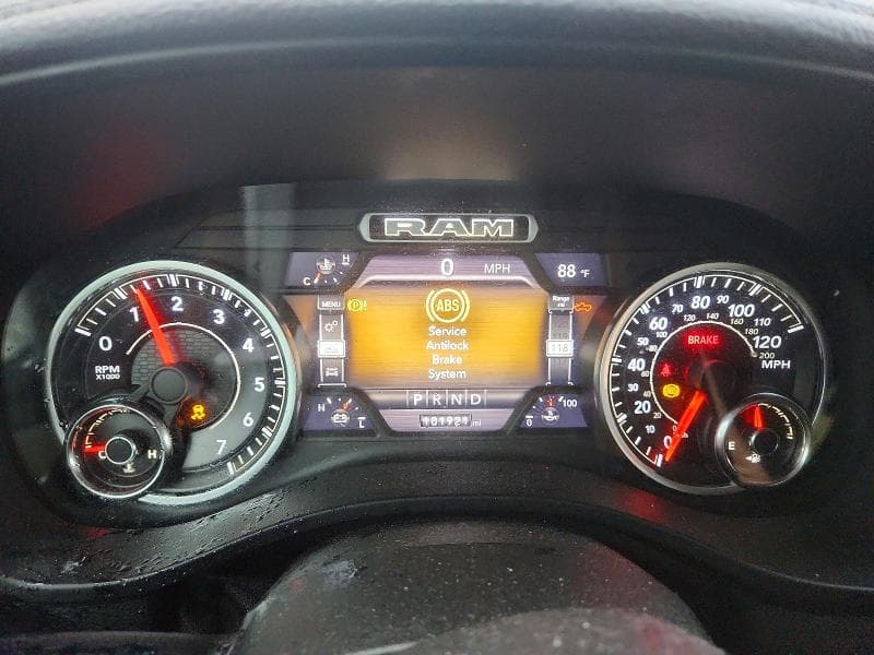2019 RAM 1500 LARAMIE 9