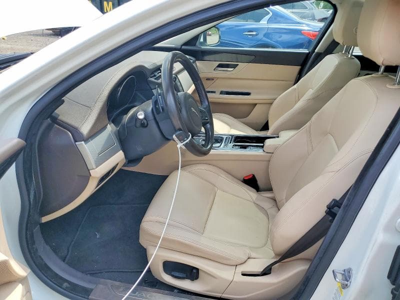 2017 JAGUAR XF 7
