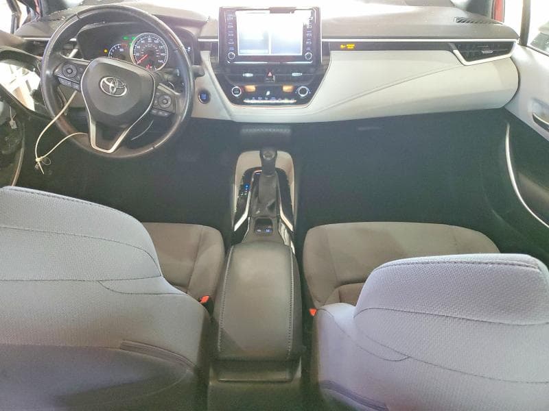 2020 TOYOTA COROLLA SE 8