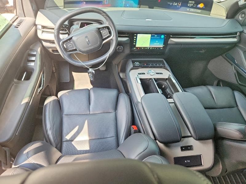 2025 LINCOLN NAVIGATOR L RESERVE 8