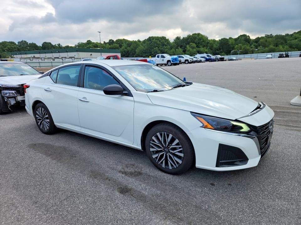 2025 NISSAN ALTIMA SV 4