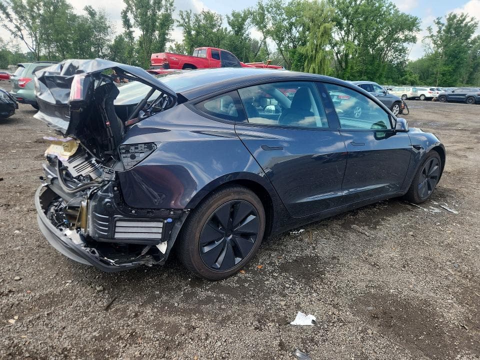 2026 TESLA MODEL 3 3