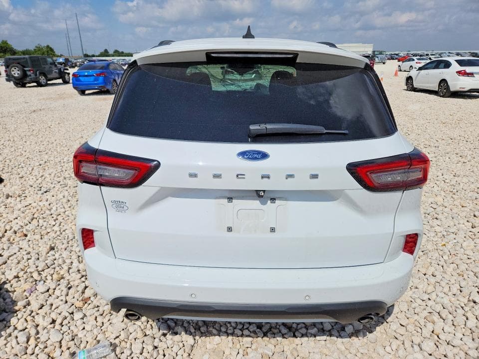 2023 FORD ESCAPE ST LINE 6
