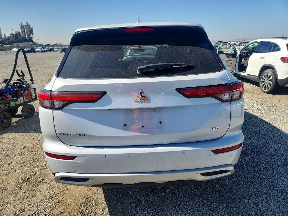 2024 MITSUBISHI OUTLANDER SE 6