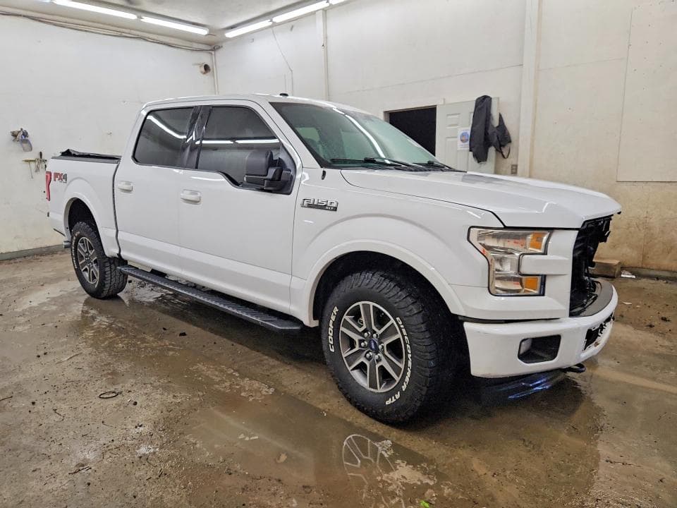 2017 FORD F150 SUPERCREW 4