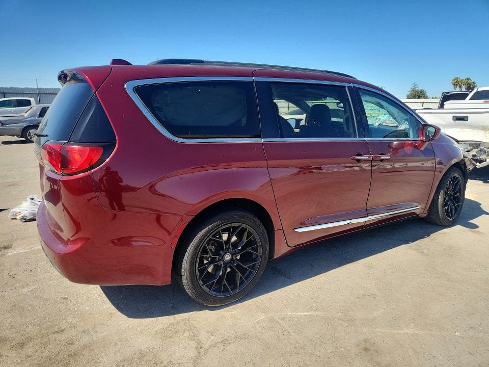 2017 CHRYSLER PACIFICA TOURING L 3