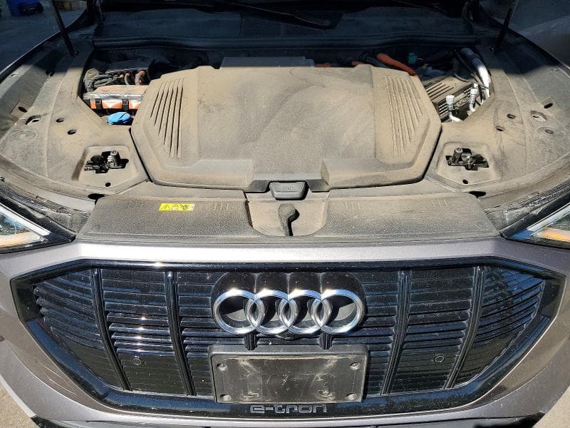 2023 AUDI E-TRON PREMIUM PLUS 11