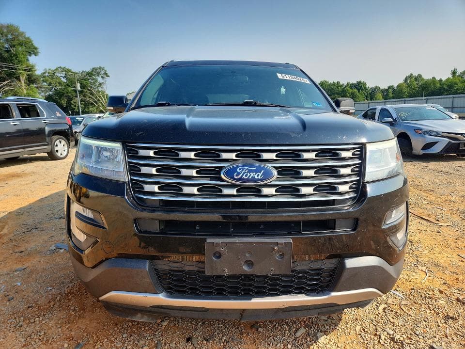 2017 FORD EXPLORER XLT 5