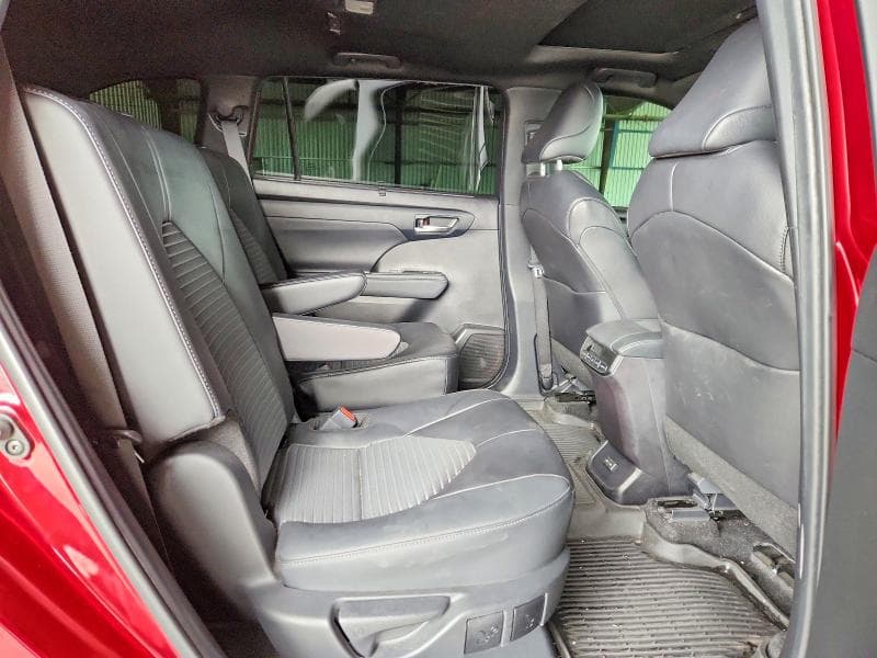 2024 TOYOTA HIGHLANDER XSE 11