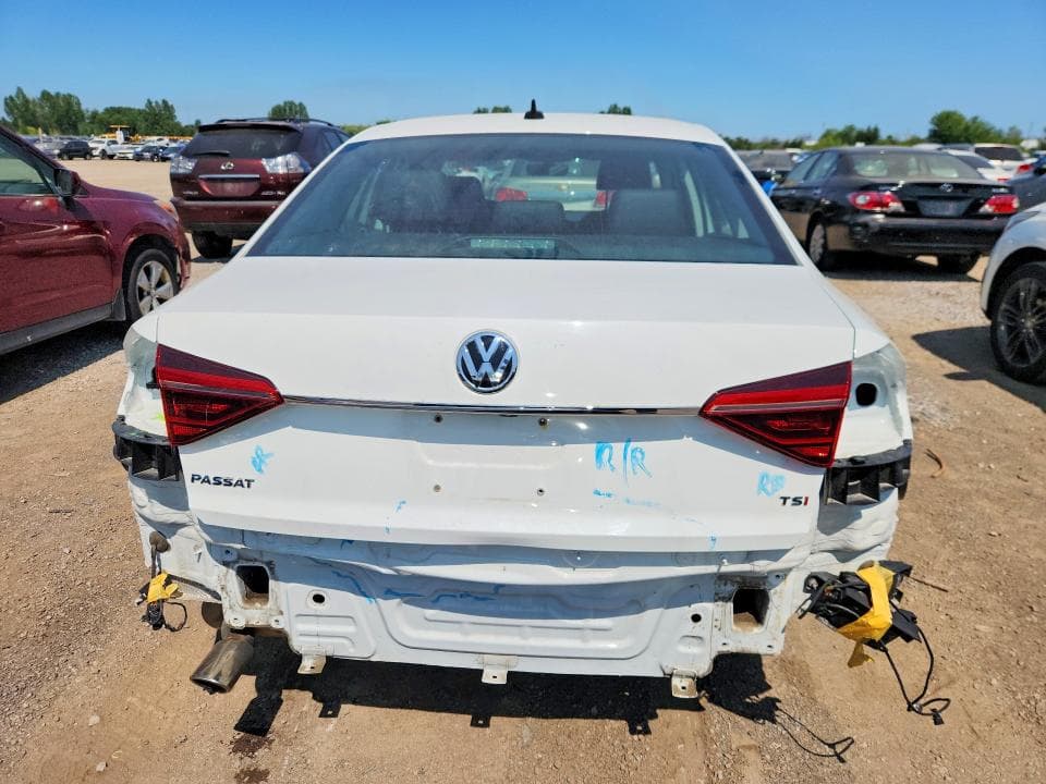 2018 VOLKSWAGEN PASSAT SE 6
