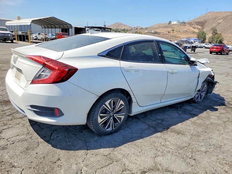 2017 HONDA CIVIC EX 3