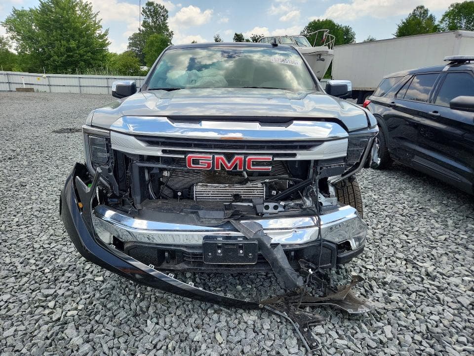 2026 GMC SIERRA K1500 SLE 5
