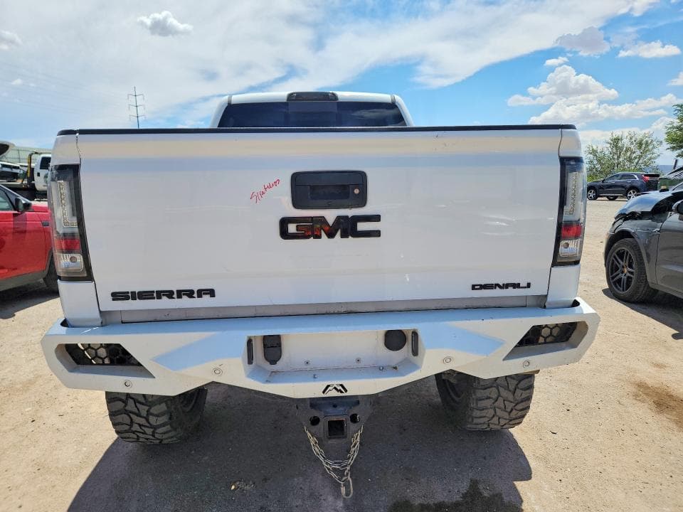2019 GMC SIERRA K2500 DENALI 6