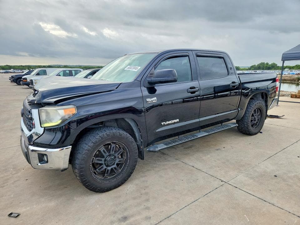 2018 TOYOTA TUNDRA CREWMAX SR5