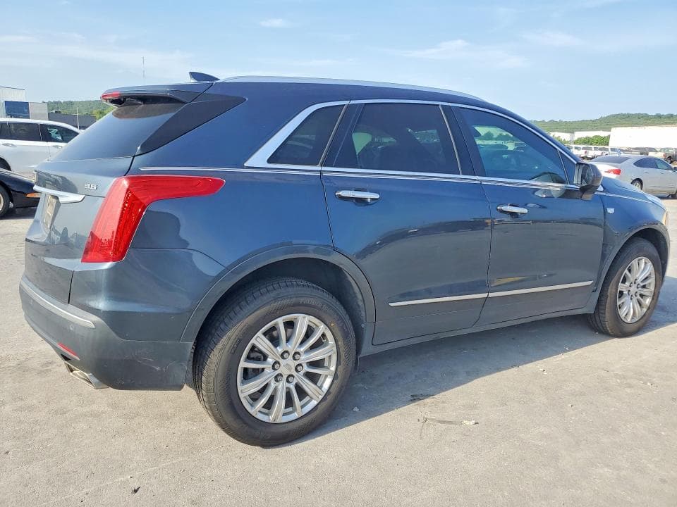 2019 CADILLAC XT5 3
