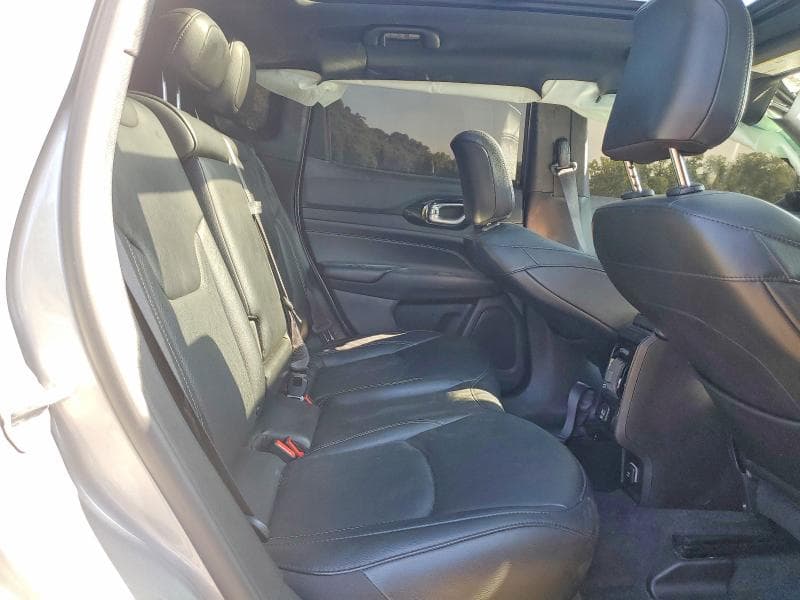 2022 JEEP COMPASS LIMITED 11