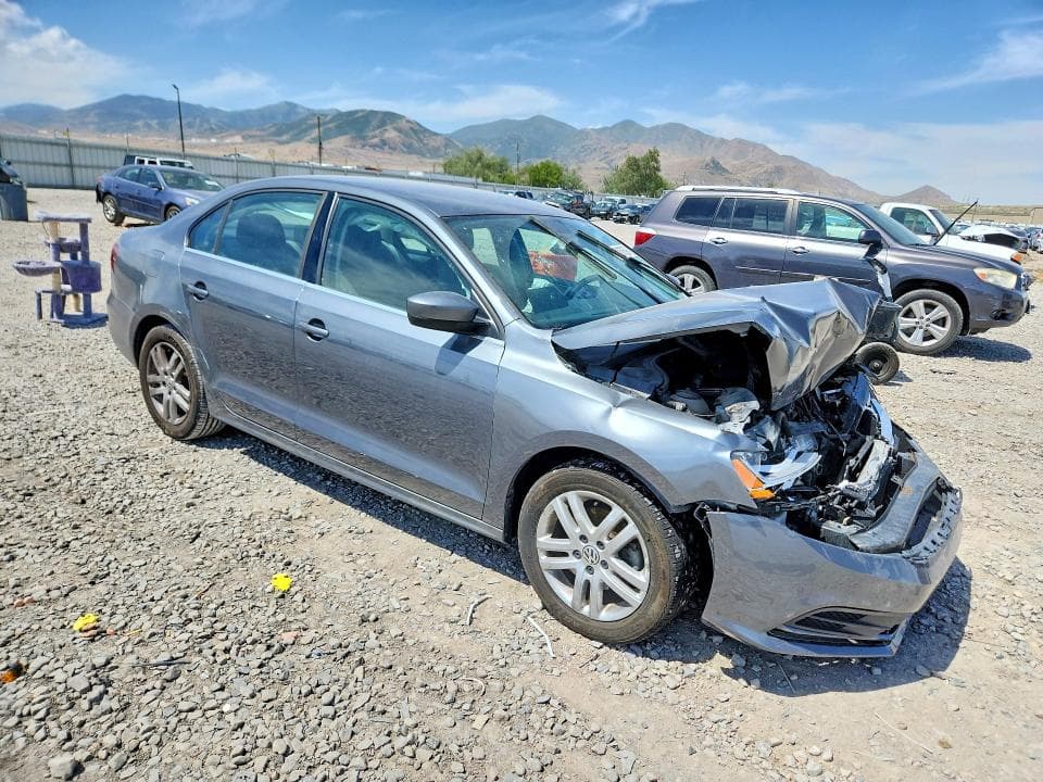 2017 VOLKSWAGEN JETTA S 4