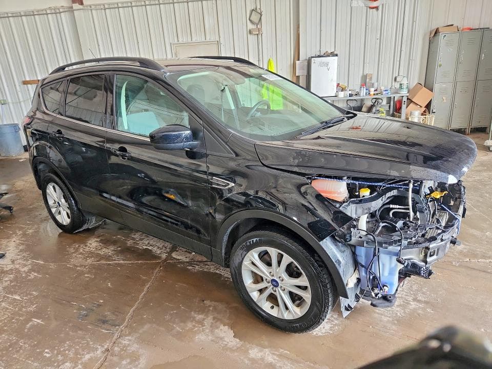 2017 FORD ESCAPE SE 4