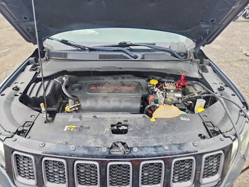 2018 JEEP COMPASS TRAILHAWK 11