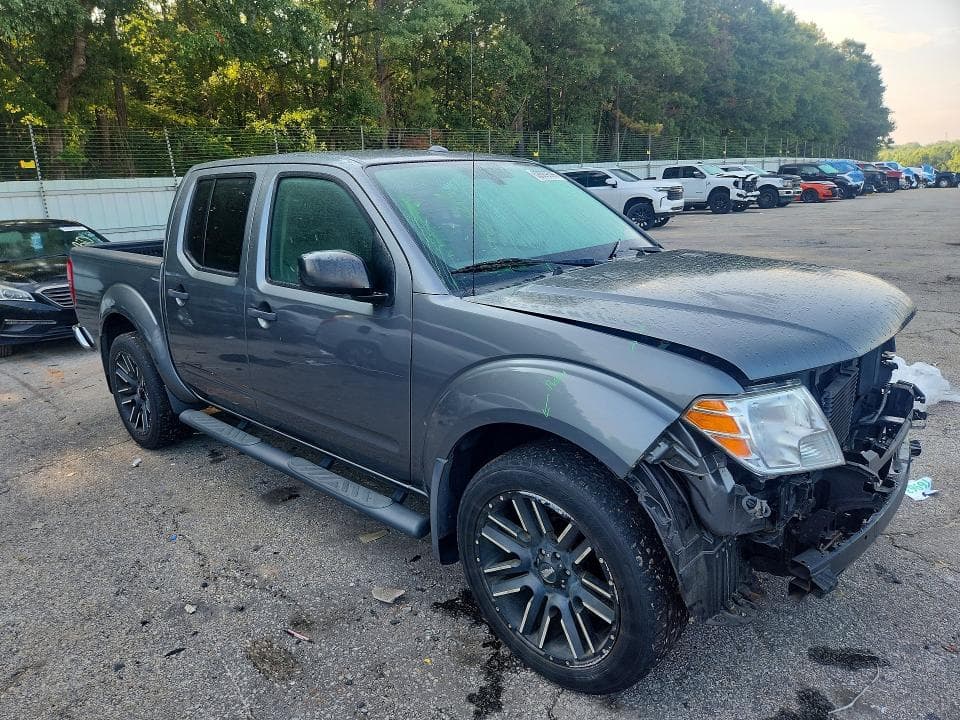 2017 NISSAN FRONTIER SV 4