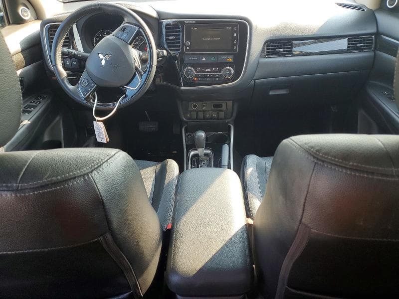 2018 MITSUBISHI OUTLANDER SE 8