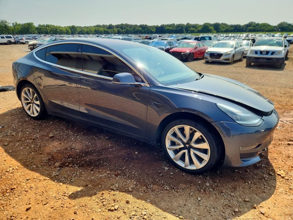 2019 TESLA MODEL 3 4