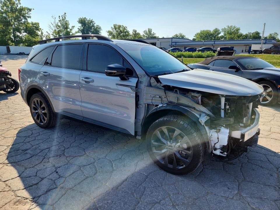 2022 KIA SORENTO 4