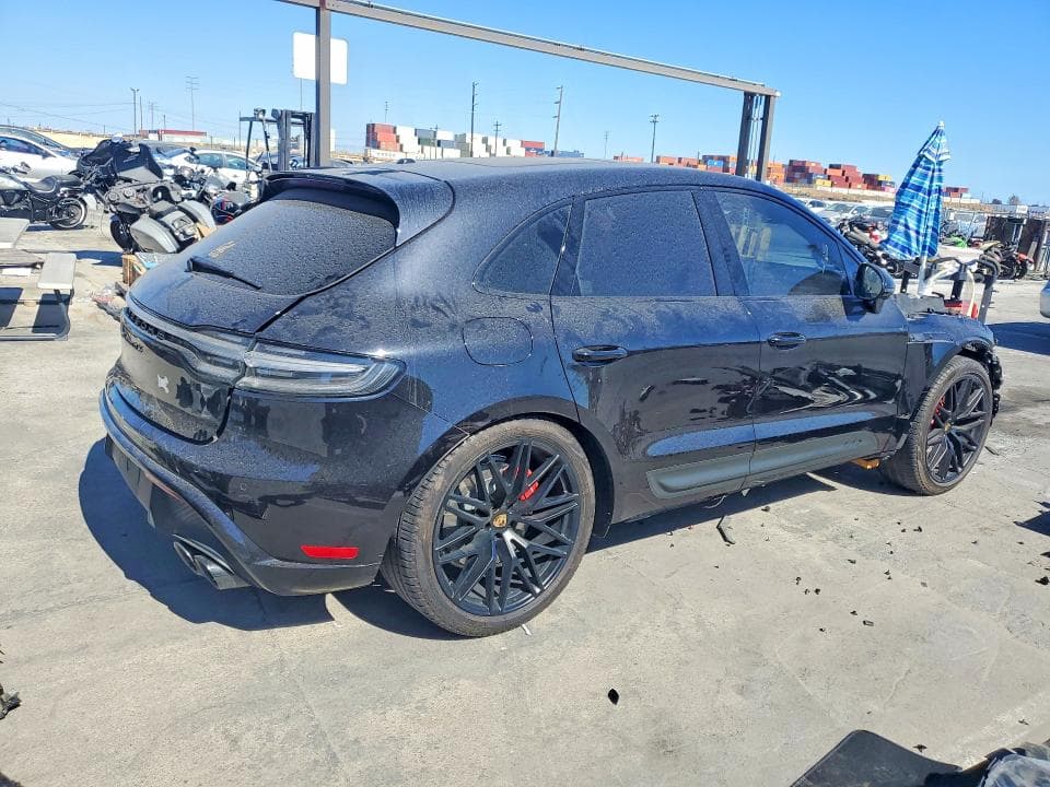 2023 PORSCHE MACAN GTS 3