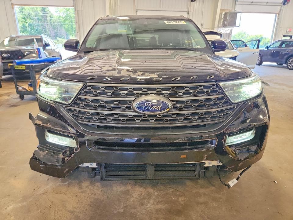 2022 FORD EXPLORER XLT 5