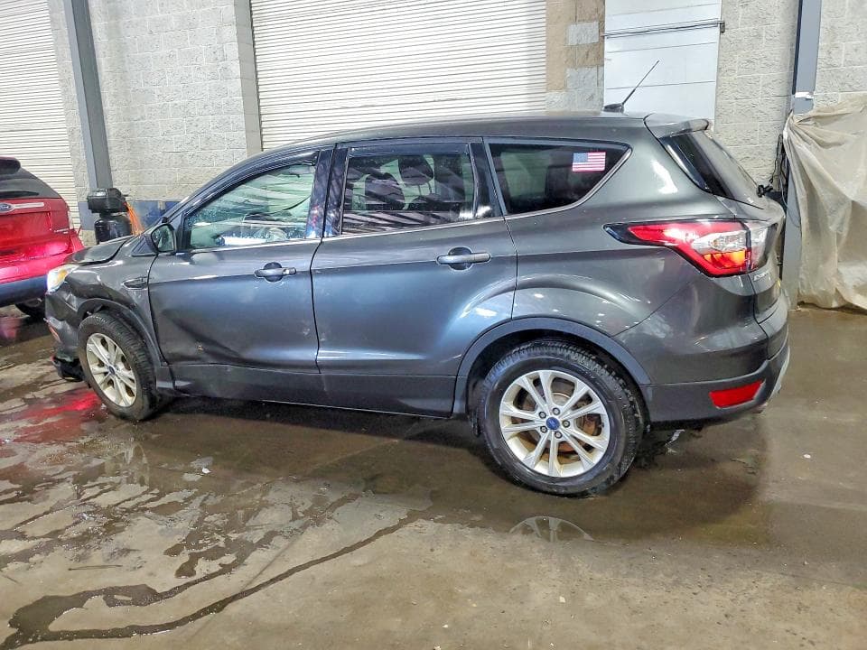 2017 FORD ESCAPE SE 2
