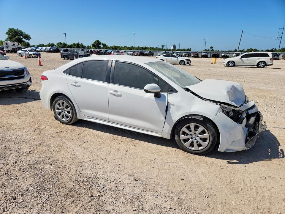 2020 TOYOTA COROLLA LE 4
