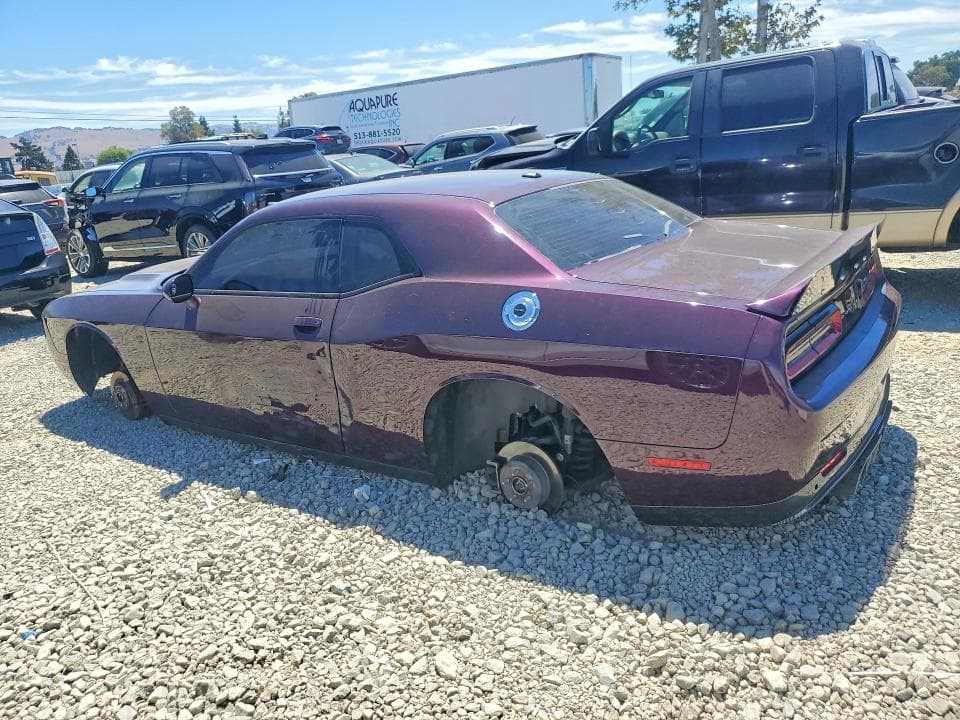 2020 DODGE CHALLENGER SXT 2