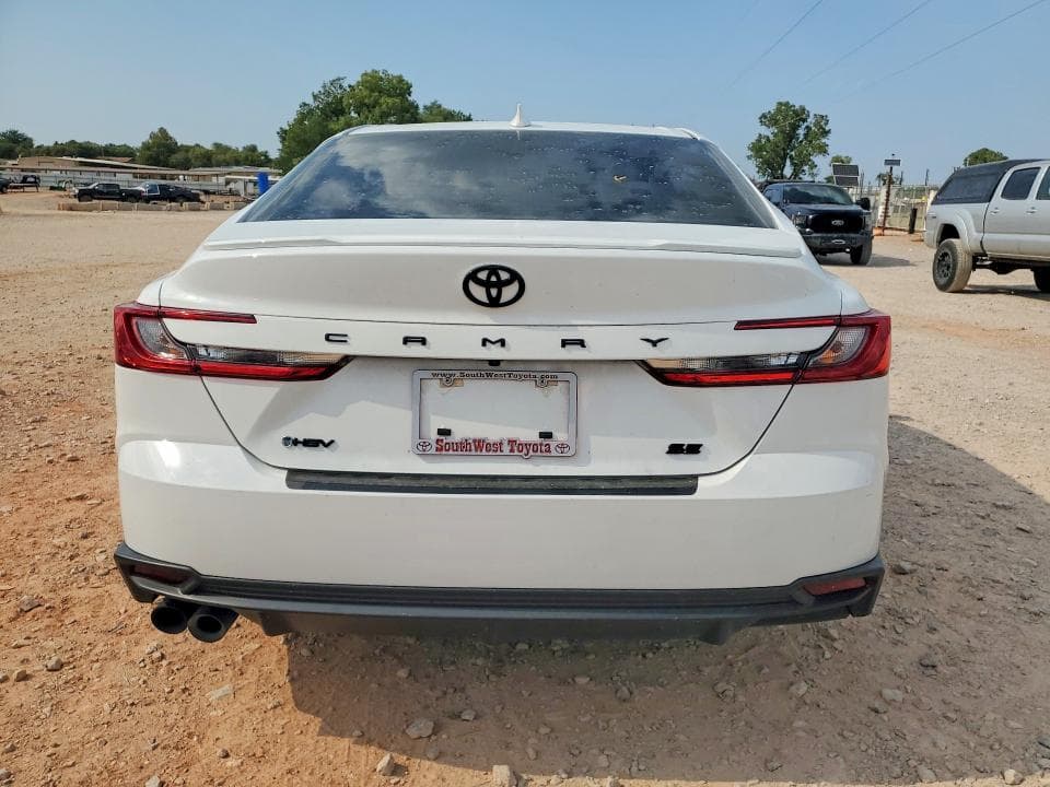 2025 TOYOTA CAMRY SE 6