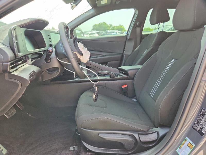 2025 HYUNDAI ELANTRA SEL SPORT 7