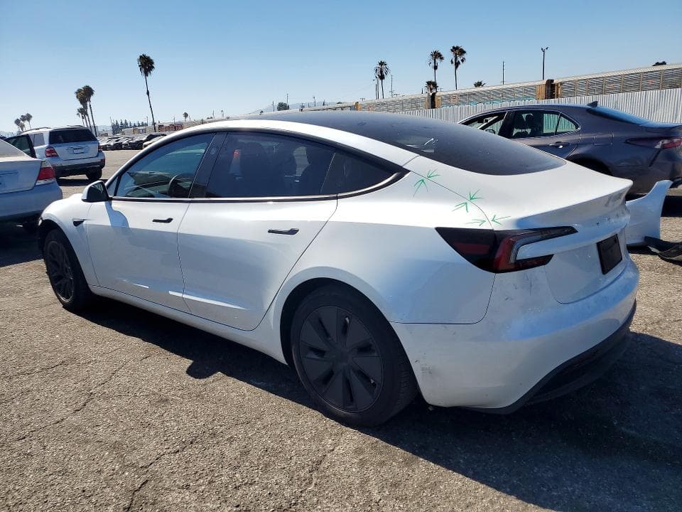 2025 TESLA MODEL 3 2