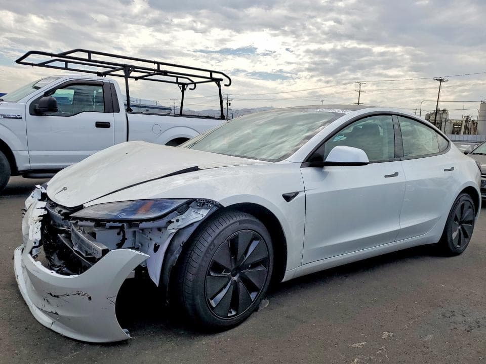 2026 TESLA MODEL 3 - 1