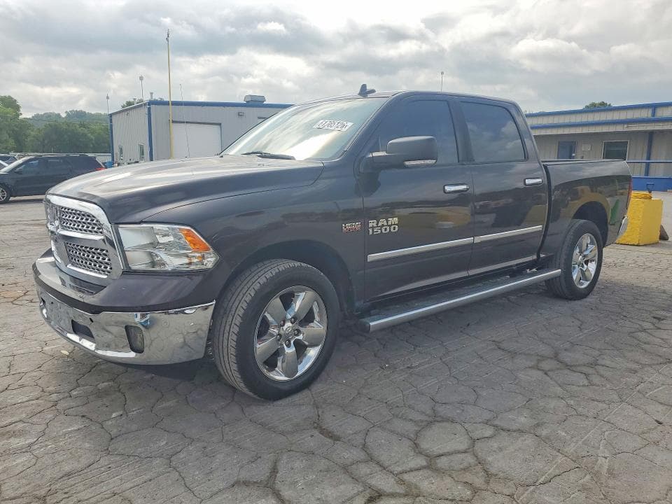 2017 RAM 1500 SLT - 1