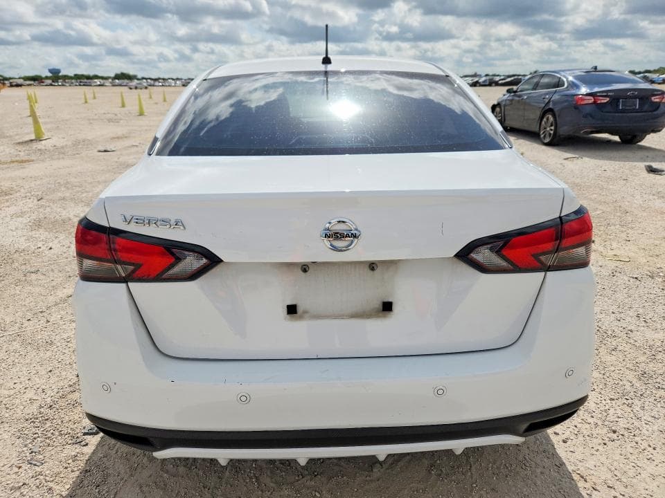 2021 NISSAN VERSA S 6