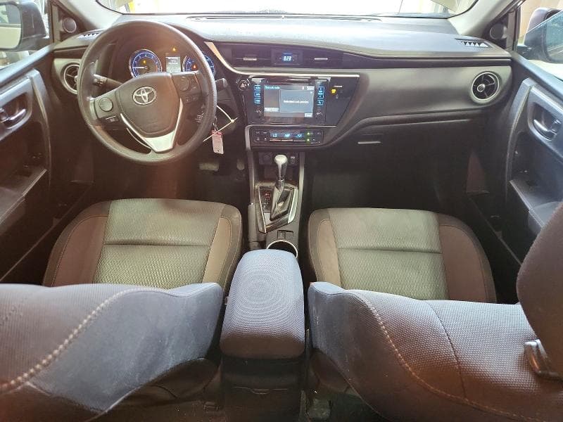 2017 TOYOTA COROLLA LE 8
