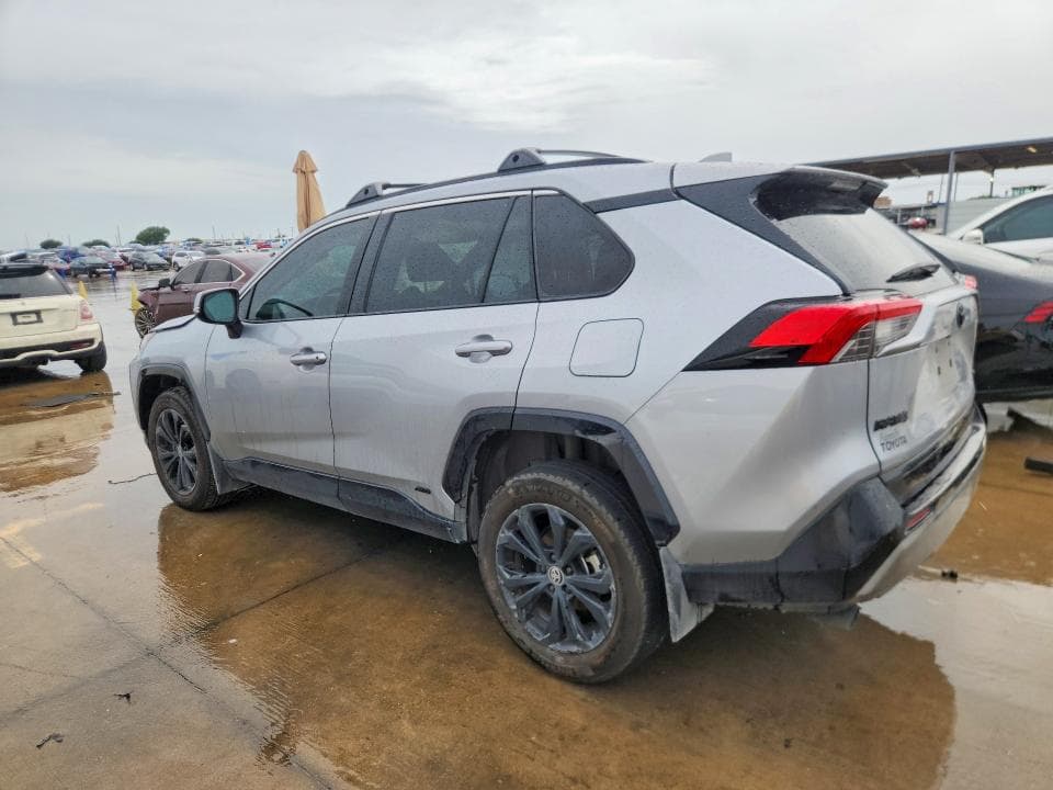2024 TOYOTA RAV4 SE 2